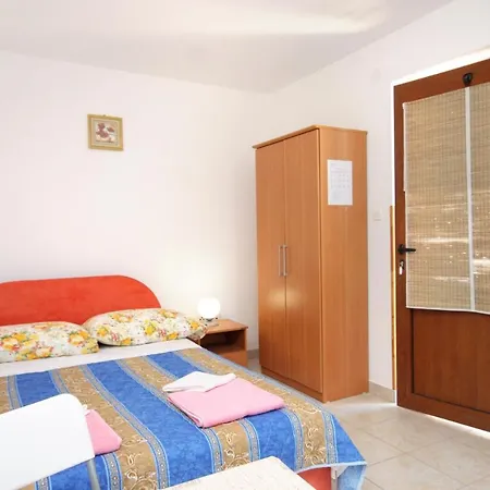 By The Sea Valun, Cres - 8081 Apartament Valun