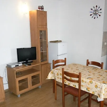 公寓 By The Sea Valun, Cres - 8081