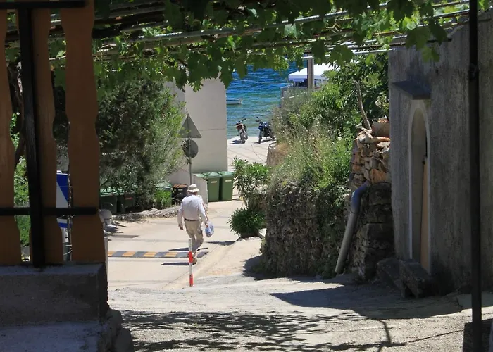By The Sea Valun, Cres - 8081
