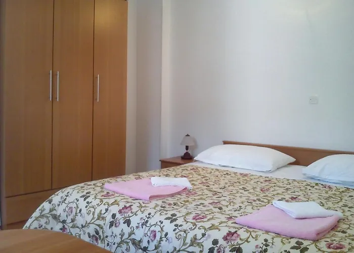 By The Sea Valun, Cres - 8081 Appartement
